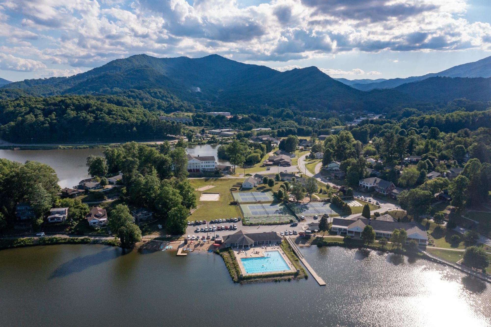 Вилла Haddock Haven-3 Lake Junaluska Экстерьер фото
